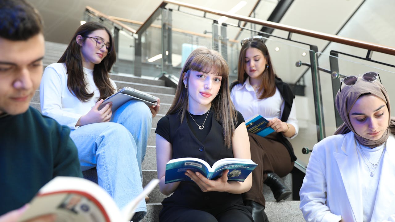 大学生のリア充割合データ