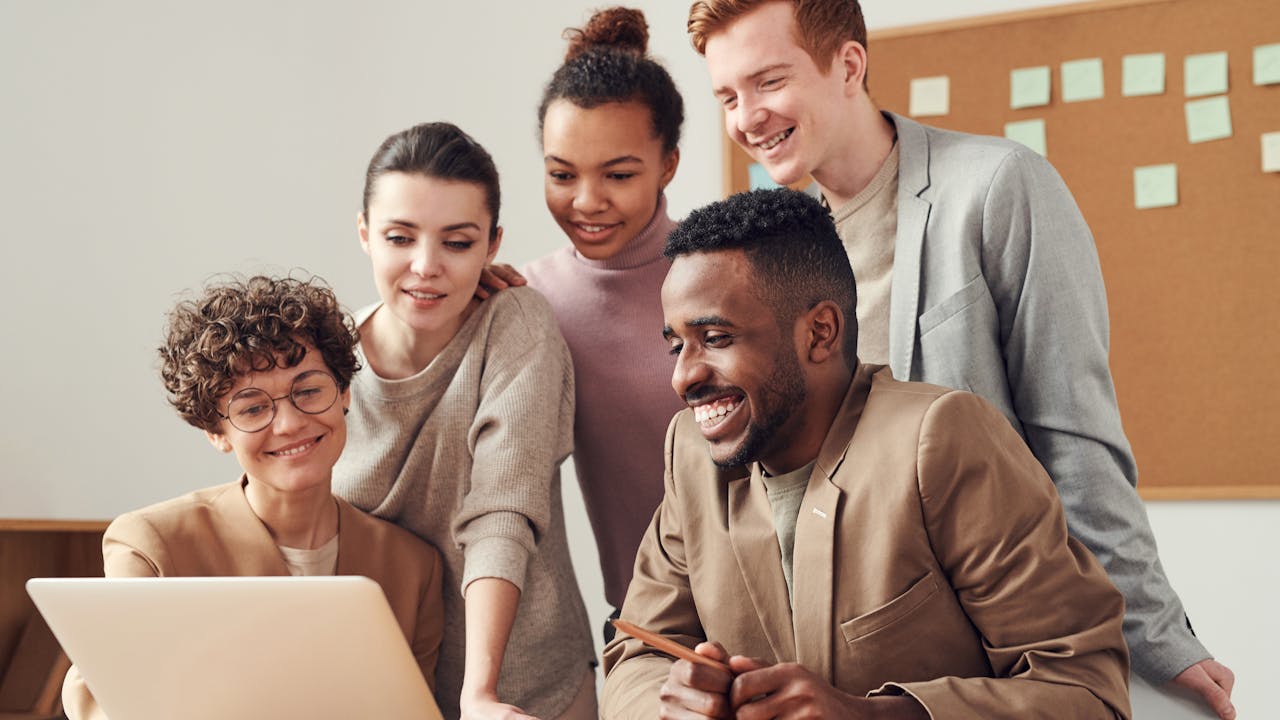 リア充とニートの生き方を比較