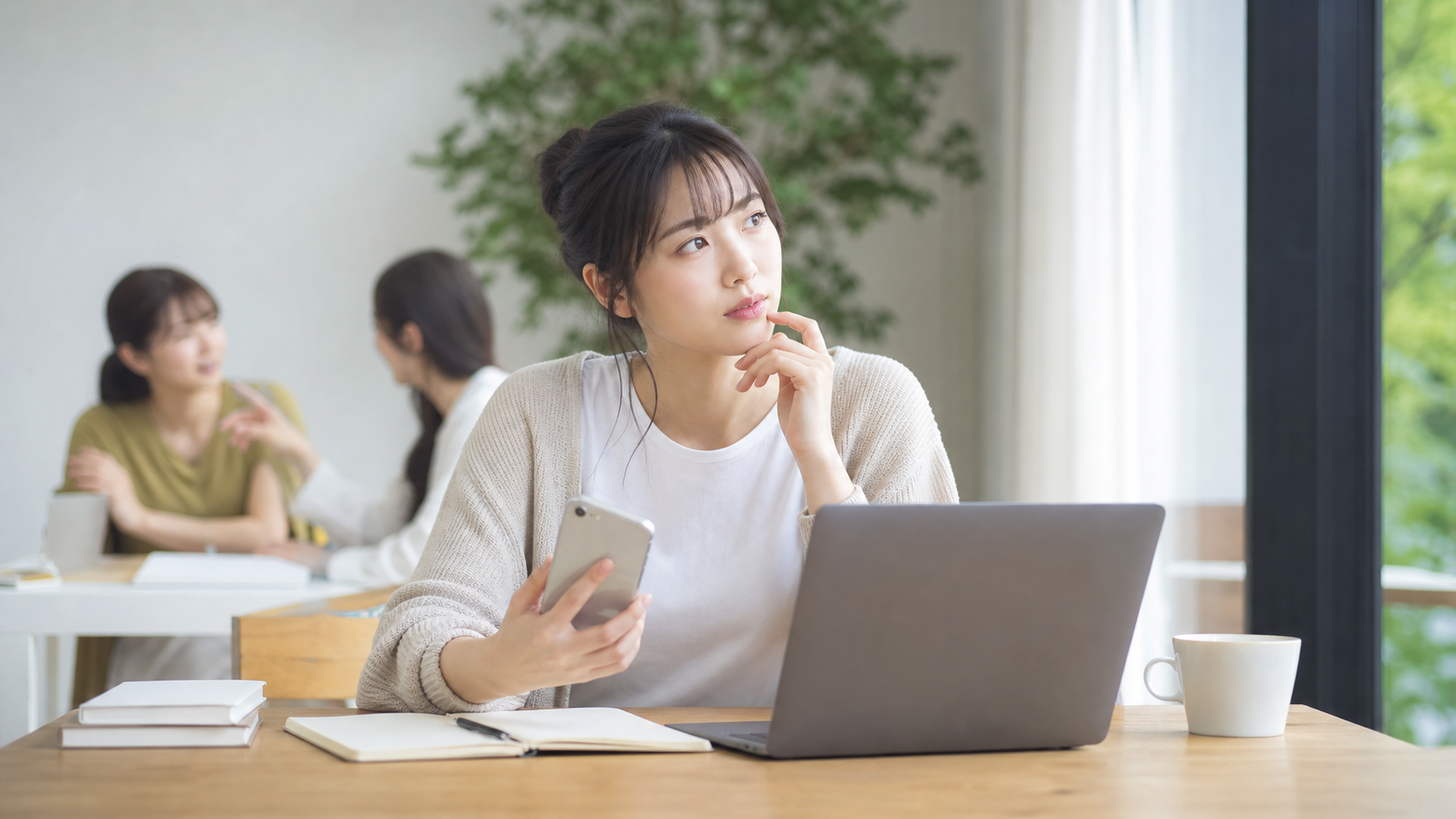 キョロ充という言葉が今も使われる場面を考える人